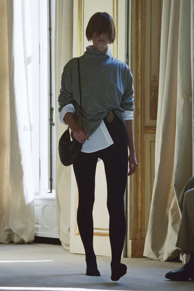 Look 2